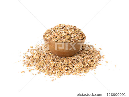 Spelt flakes isolated, dry raw rolled flat oat grains, wheat, oatmeal or bran, barley rye cereals Spelt flakes isolated, dry raw rolled flat oat grains, wheat, oatmeal or bran, barley rye cereals 128000091