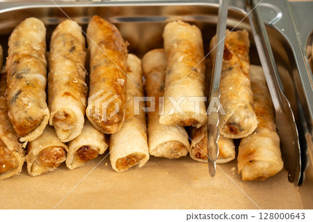 Fried spring rolls. Crispy springrolls, roasted egg rolls, Asian rebung, oriental loempia Fried spring rolls. Crispy springrolls, roasted egg rolls, Asian rebung, oriental loempia 128000643