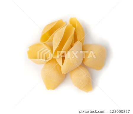 Raw conchiglioni pasta isolated. Dry conchiglie noodle in shell shape, big Italian macaroni 128000857