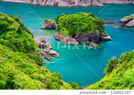 Hirizo Beach in early summer 128002187
