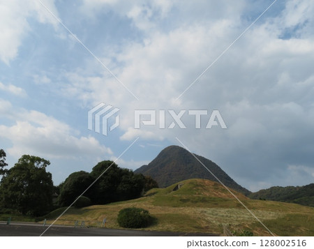香川縣善通寺市有岡古墳群 香川縣善通寺市有岡古墳群 128002516