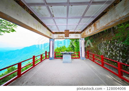 初夏的三峰神社 128004006