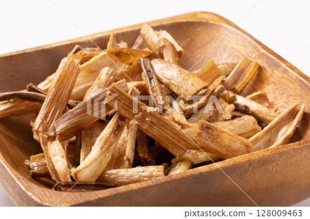 Fried shallots 128009463
