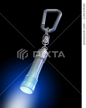 迷你強光手電筒LED燈迷你閃光燈黑色背景 迷你強光手電筒LED燈迷你閃光燈黑色背景 128010680