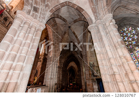 Saint Tugdual cathedral, Treguier, brittany, france 128010767