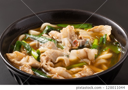 Pork and chive udon Pork and chive udon 128011044