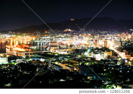 [長崎縣]從天神山展望台看到的佐世保港夜景 128011208
