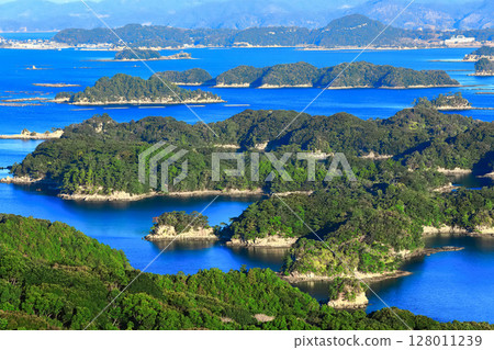 [Nagasaki Prefecture] Kujukushima under fine weather (Sasebo Kujukushima Tourist Park) 128011239