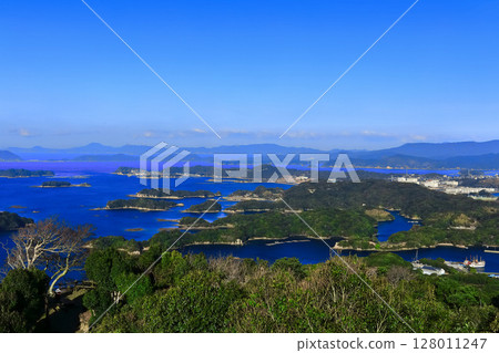 [Nagasaki Prefecture] Kujukushima in fine weather (Sasebo Ishidake Observatory) 128011247