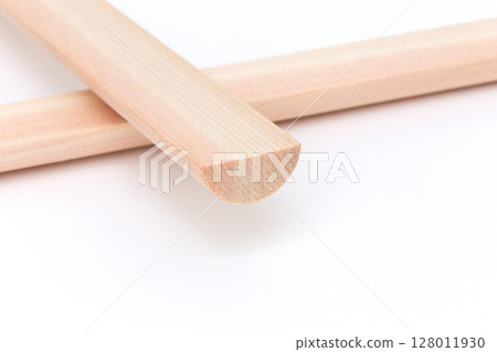 Semicircular wooden pole Semicircular wooden pole 128011930