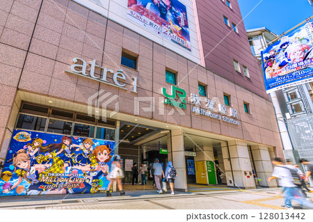 7月的東京街景。海外遊客持續增加…秋葉原外國遊客熙熙攘攘=第3名 7月的東京街景。海外遊客持續增加…秋葉原外國遊客熙熙攘攘=第3名 128013442