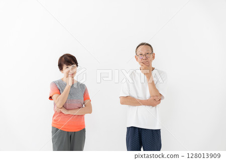 Senior couple portrait Senior couple portrait 128013909