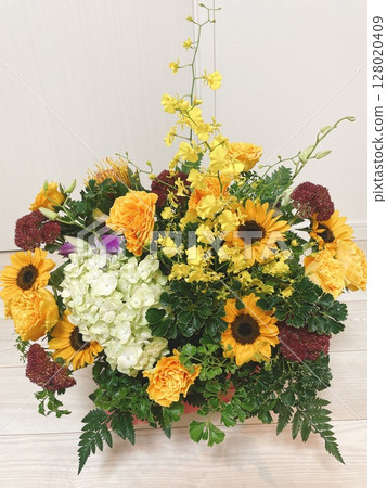 Various flower bouquets Various flower bouquets 128020409