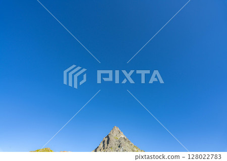 [山景素材] 初秋的槍山和東鐮山脊 [長野縣] 128022783