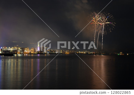 Beppu Summer Fireworks (Beppu City, Oita Prefecture) Beppu Summer Fireworks (Beppu City, Oita Prefecture) 128022865