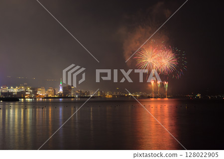Beppu Summer Fireworks (Beppu City, Oita Prefecture) 128022905
