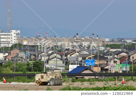 鋸齒形屋頂的工廠風景 鋸齒形屋頂的工廠風景 128022969