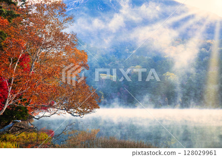 Beautiful morning scenery of Lake Onneto Beautiful morning scenery of Lake Onneto 128029961