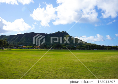 Diamond Head seen from Kapiolani Park, Hawaii Diamond Head seen from Kapiolani Park, Hawaii 128033207
