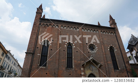 Basilica of Santa Anastasia is an important Catholic place of worship in Verona, Italy. 128033682