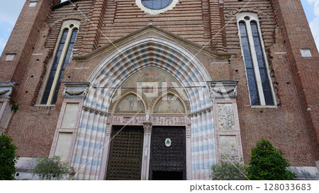 Basilica of Santa Anastasia is an important Catholic place of worship in Verona, Italy. 128033683