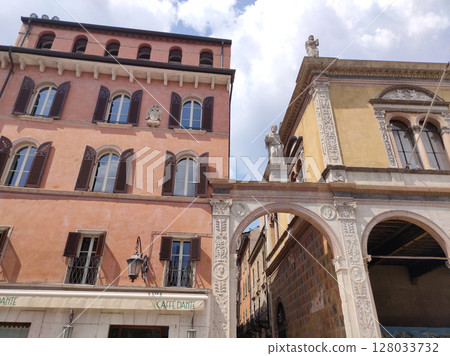 Verona, Italy - May 12, 2025: Street view of Piazza Dei Signori Verona city Italy in front of historical building Palace of the Podesta 128033732