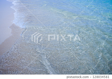 夏威夷,拉尼凱海灘水面 夏威夷,拉尼凱海灘水面 128034581