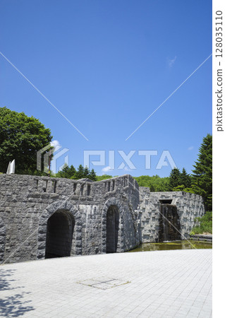 Sapporo Art Park Outdoor Museum (Local Spots and Nearby Facilities Series) 128035110