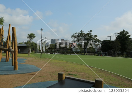 I walked in Fujimi Park I walked in Fujimi Park 128035204