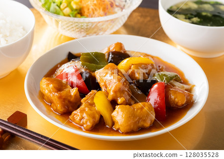 sweet and sour pork	 128035528