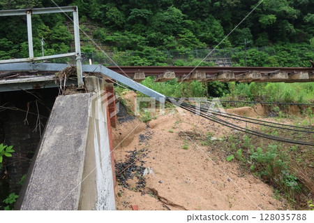 2023年洪水留下的傷痕 128035788