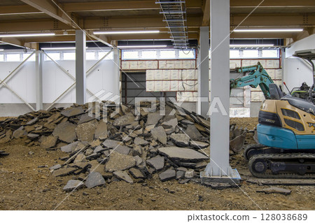Factory and warehouse renovation work 128038689