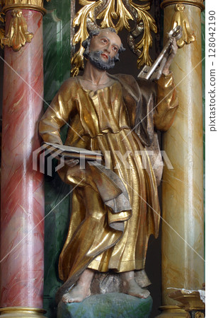 Saint Peter the Apostle, statue on the main altar in the Church of the Three Kings in Komin, Croatia Saint Peter the Apostle, statue on the main altar in the Church of the Three Kings in Komin, Croatia 128042190