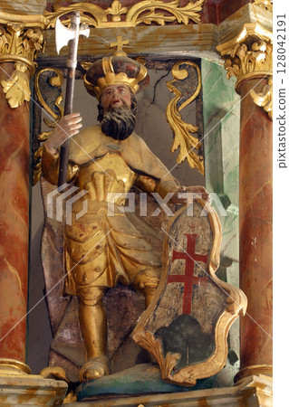 Saint Ladislaus of Hungary, statue on the main altar in the Church of the Three Kings in Komin, Croatia 128042191