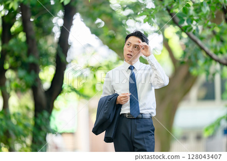 商人，酷熱，中暑，異常天氣 128043407