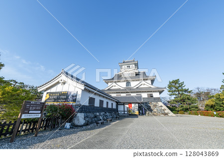 Nagahama Castle (Nagahama Castle History Museum), Nagahama City, Shiga Prefecture 128043869