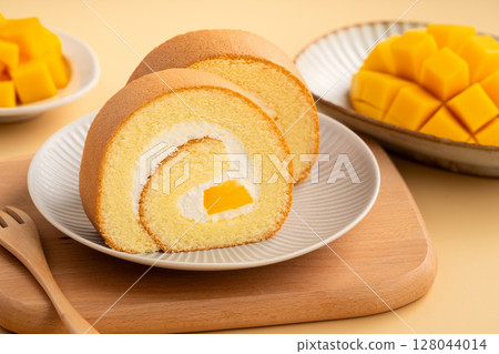 芒果 瑞士卷 瑞士捲 生乳捲 蛋糕捲 水果 mango roll cake マンゴー ロールケーキ 128044014