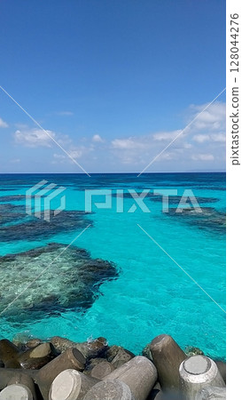 Blue Sea Blue Sea 128044276