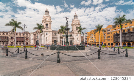 Fountain on The Plaza de Armas timelapse hyperlapse, also known as the Plaza Mayor Fountain on The Plaza de Armas timelapse hyperlapse, also known as the Plaza Mayor 128045224