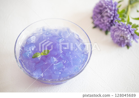 Butterfly Pea Jelly 128045689