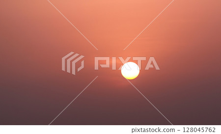 Sunrise in Dubai, UAE timelapse 128045762