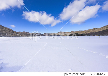一月份的赤城山和大沼湖 128046647