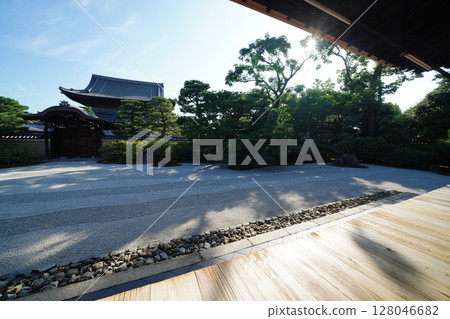 建仁寺庭園 128046682