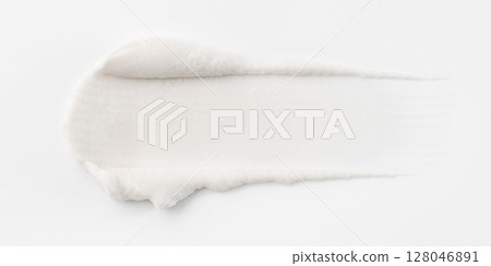 A smear of cosmetic cream 128046891