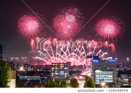2025年東京賽馬場煙火大會 128048059