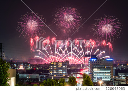 2025年東京賽馬場煙火大會 128048063