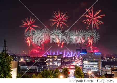 2025年東京賽馬場煙火大會 128048069