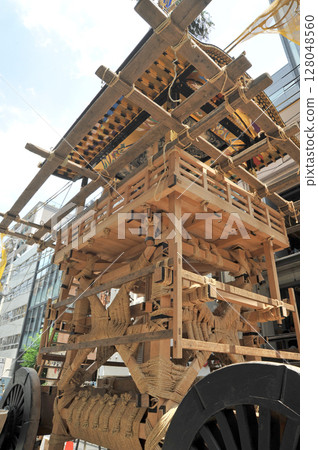 京都祗園祭：菊水法香花車搭建 128048560