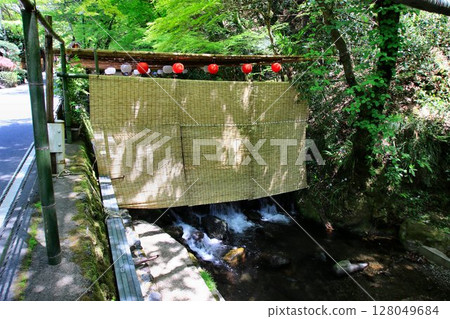 讓京都涼爽一夏的魅力…京都府貴船【川床】 讓京都涼爽一夏的魅力…京都府貴船【川床】 128049684
