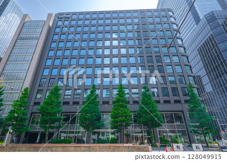 位於東京八重洲的八重洲大大廈外觀竣工 128049915